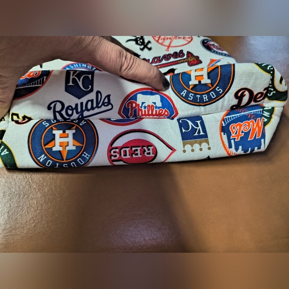 MLB Tradition Cotton Clutch/Makeup Bag - Picture 4 of 8